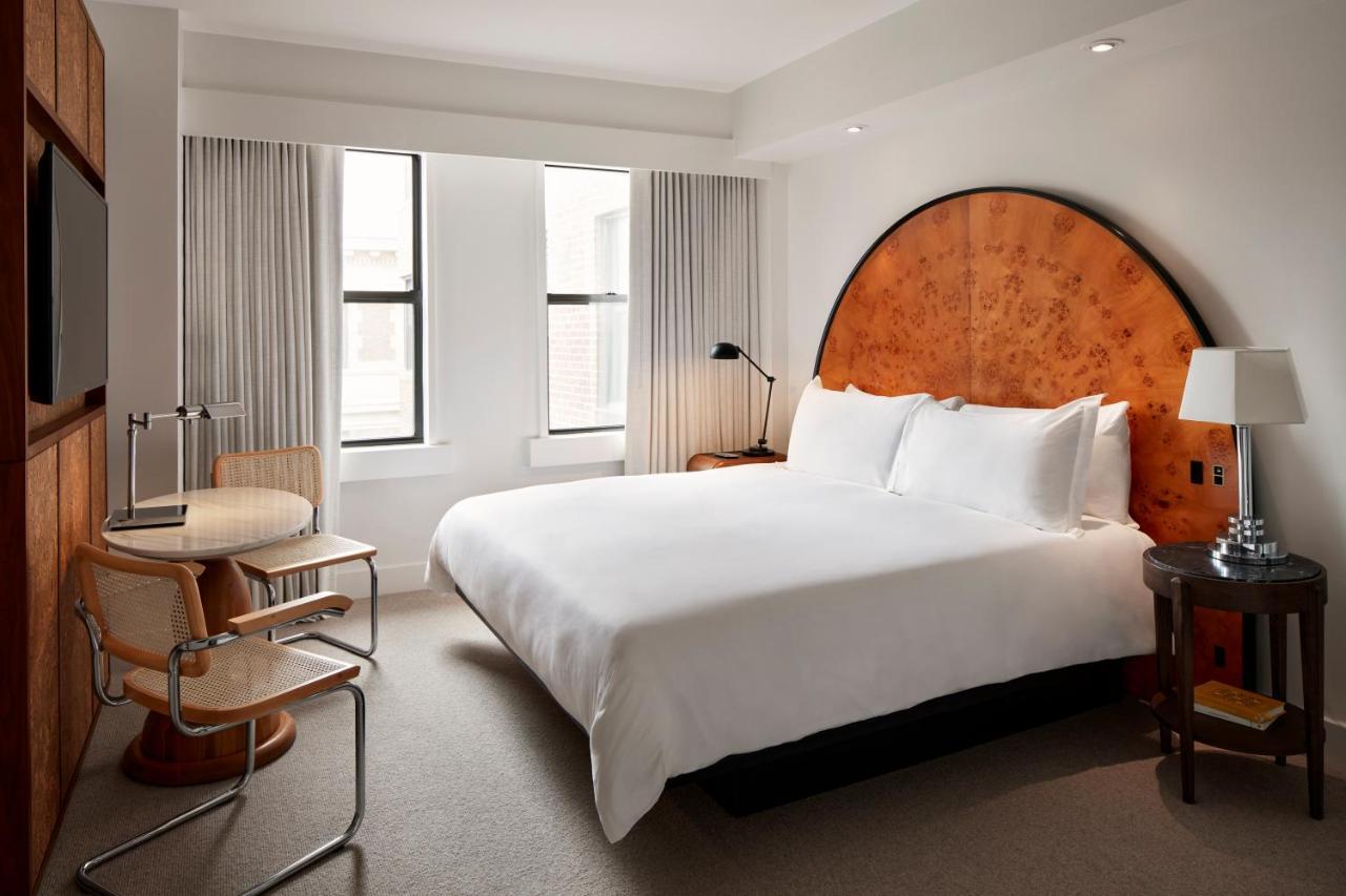 Deluxe King 1 Bed