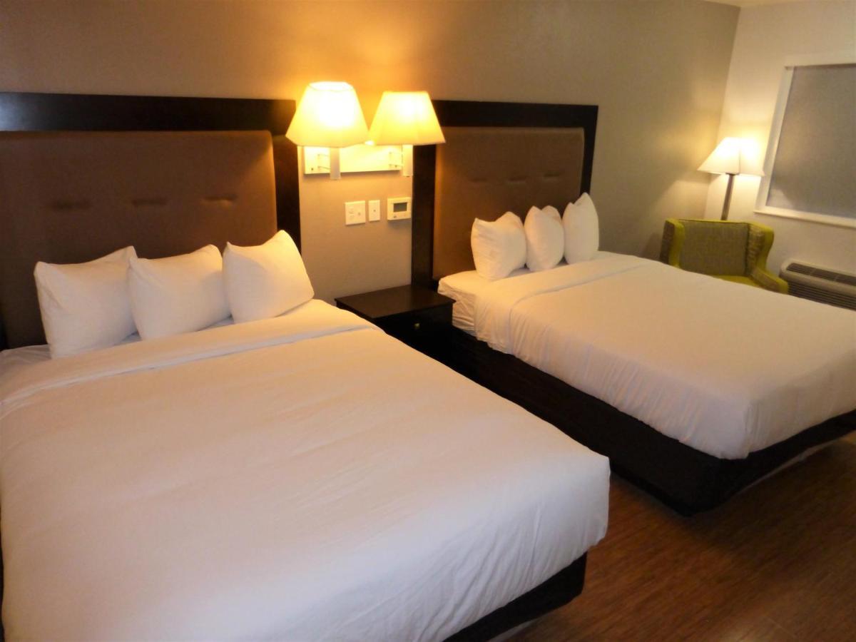 Deluxe Room Two Queen Beds Non-Smoking,1077516154:JPEG