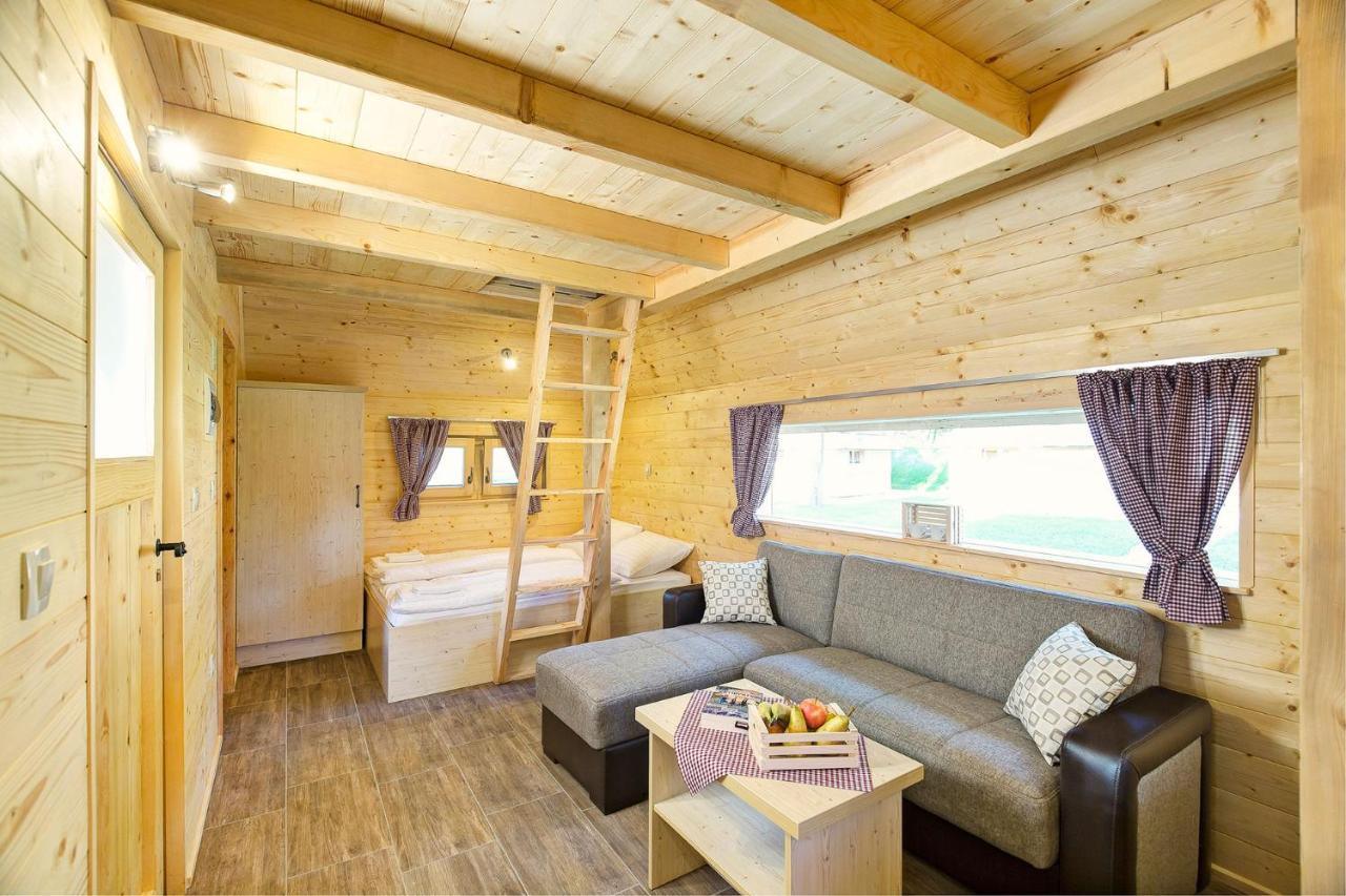 Wooden Cottage Patio Private Bathroom