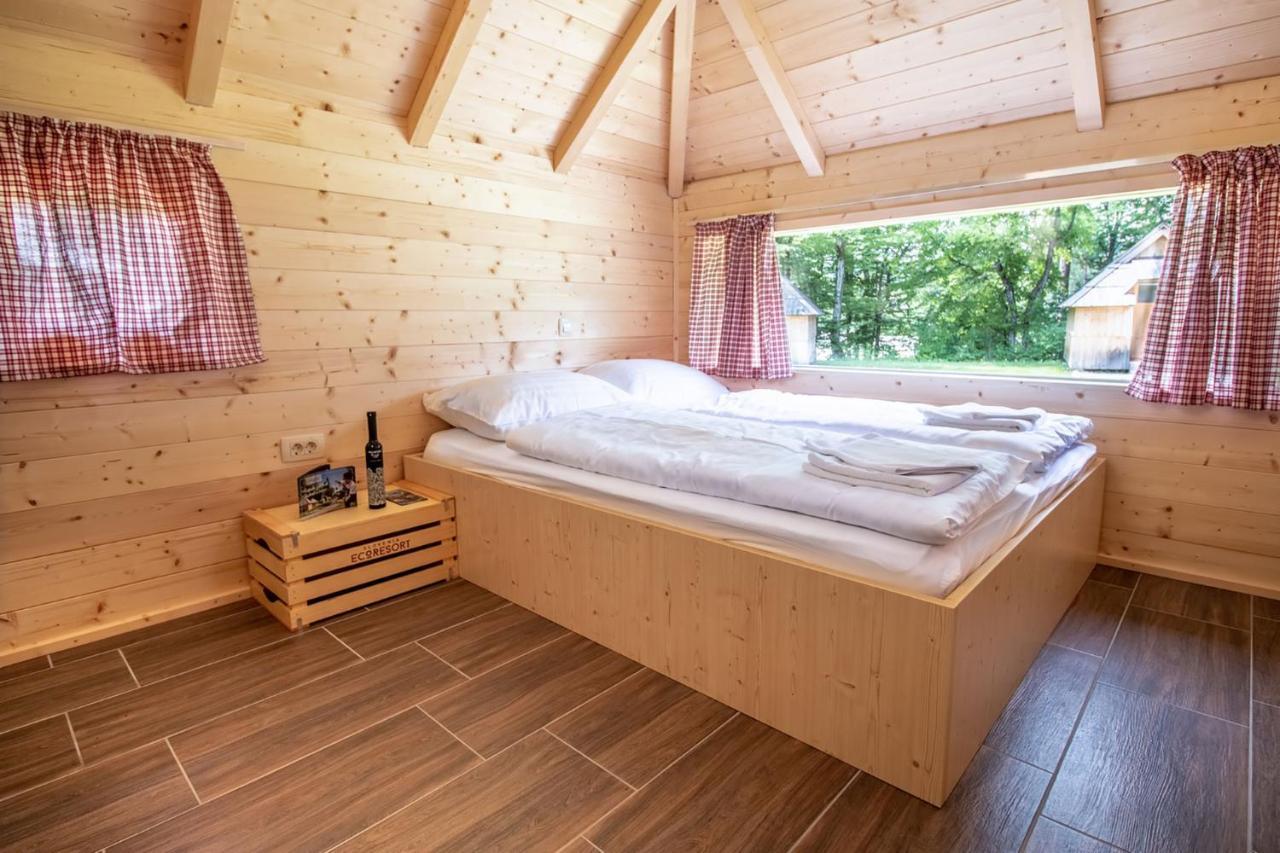 Glamping Hut,1083487549:JPEG