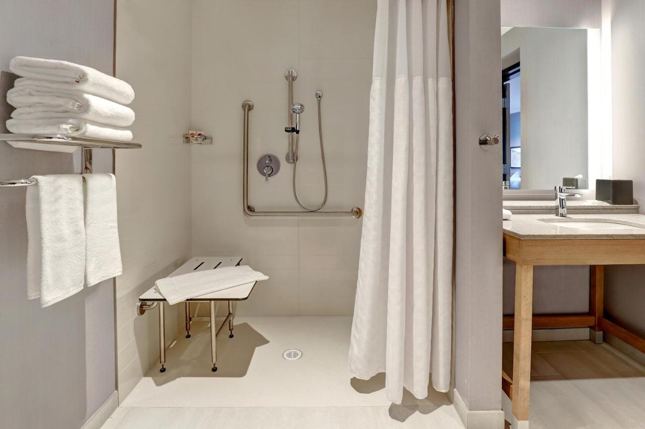 Queen Room Two Queen Beds Sofa Bed Roll Shower Disability Access