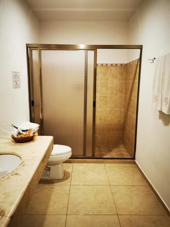 Twin Room,1085083348:JPEG