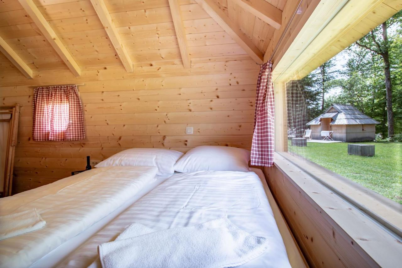 Glamping Hut