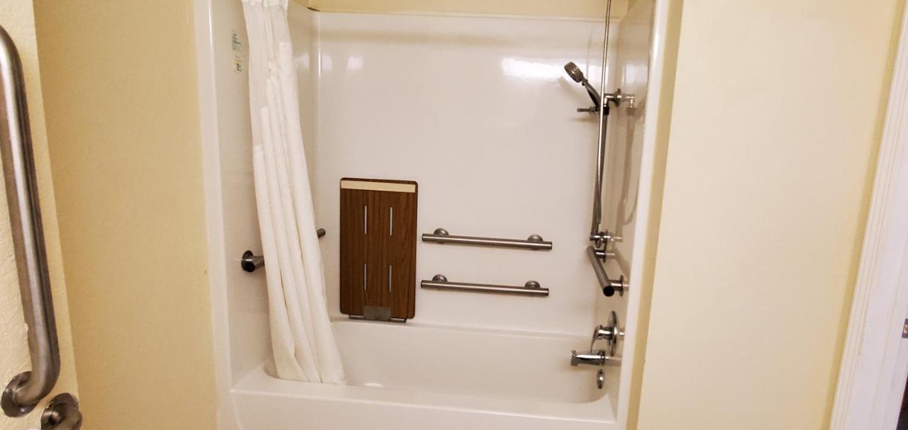 Queen Room Disability Access