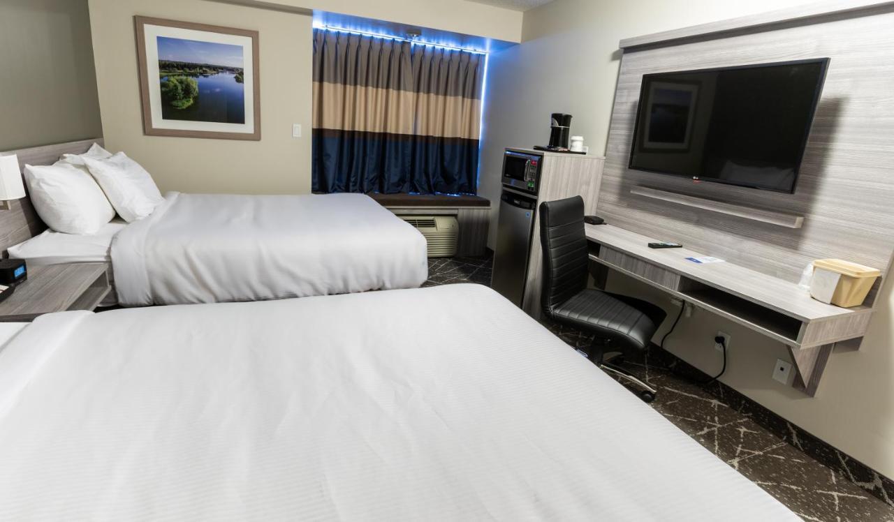Queen Room Two Queen Beds Non-Smoking