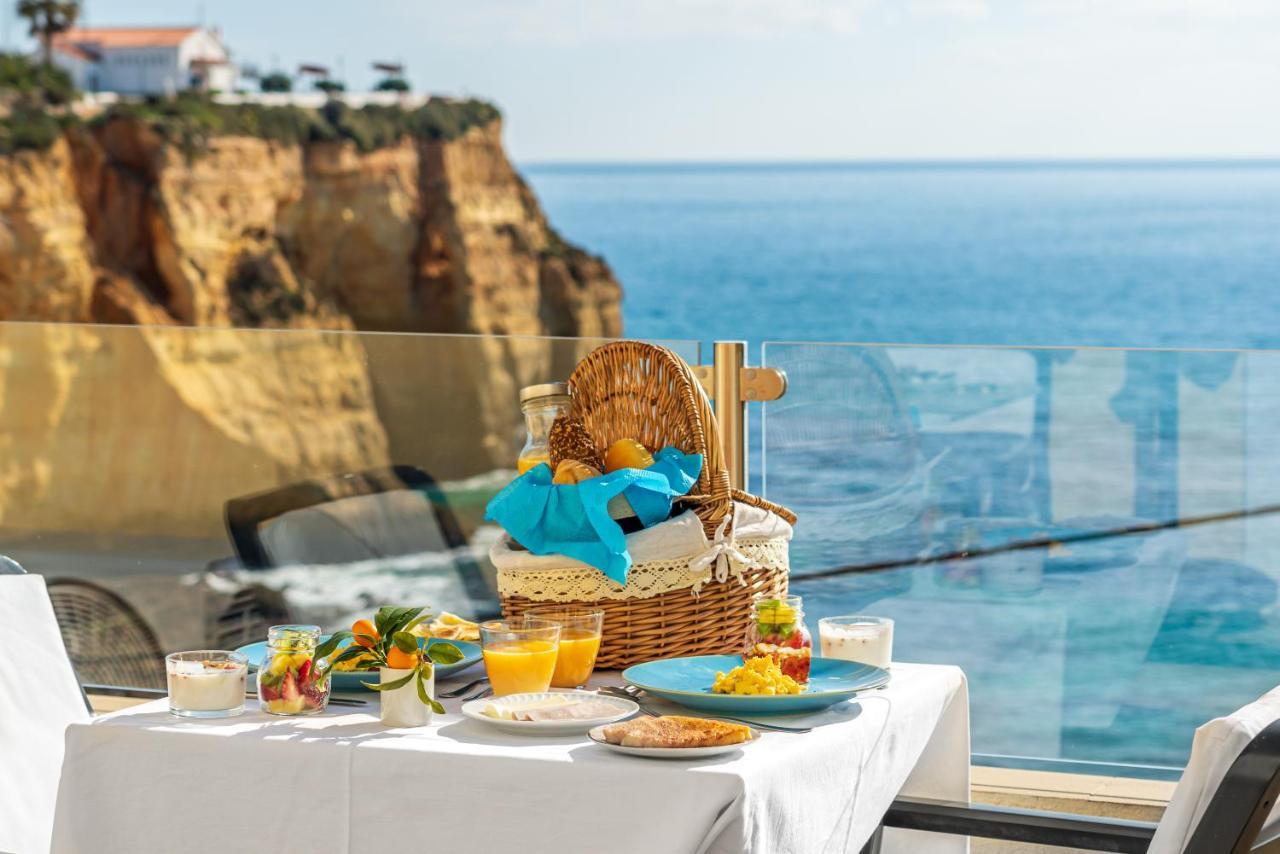 Double or Twin Room with Balcony and Sea View