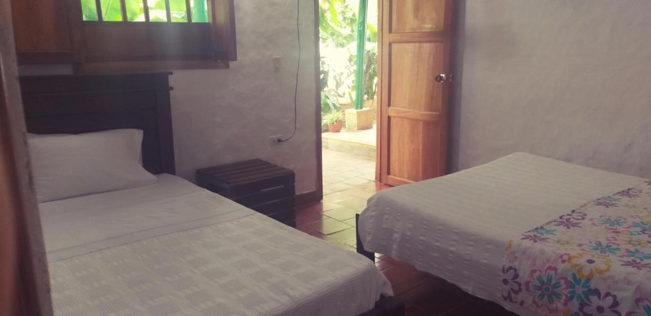 Habitación Familiar con baño privado