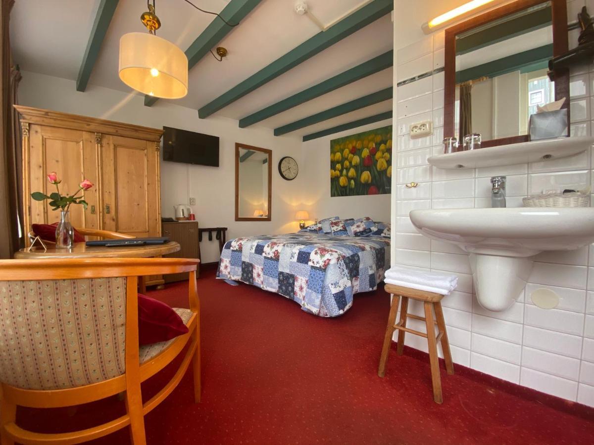 Double Room Shower
