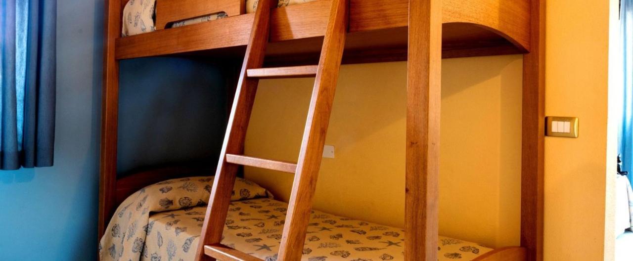 Quadruple Room,1089043408:JPEG