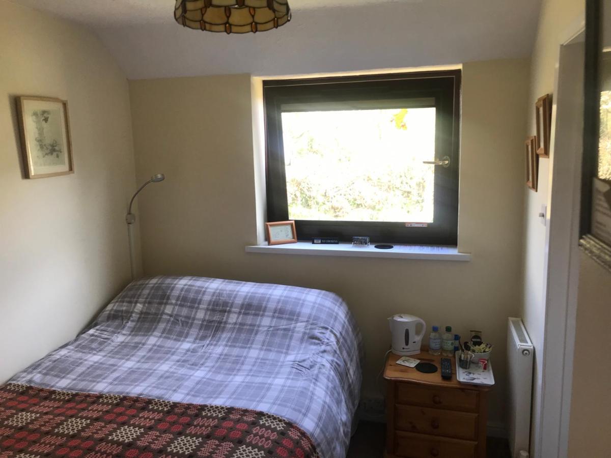 Standard Single Room Shower