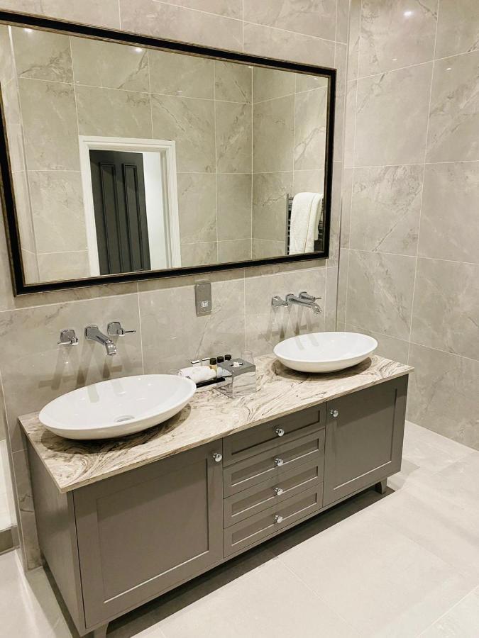 Mansion House Suite
