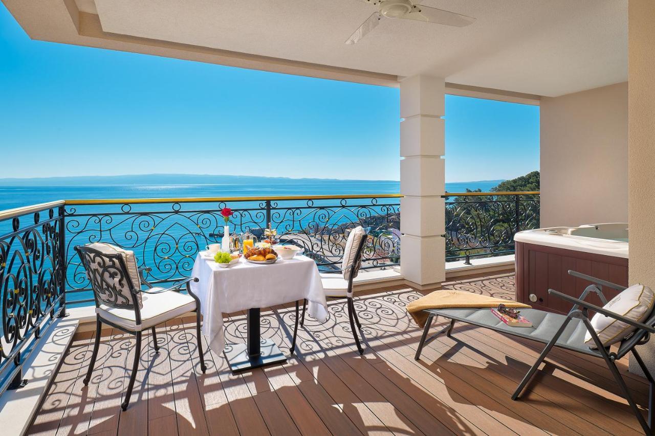 Luxury Suite Sea Front Outdoor Jacuzzi