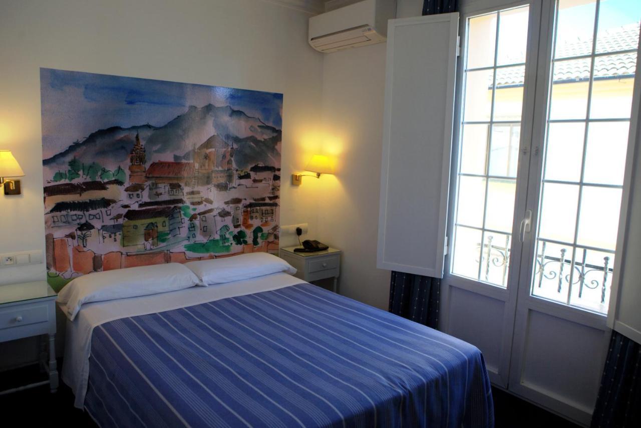 Double or Twin Room Balcony