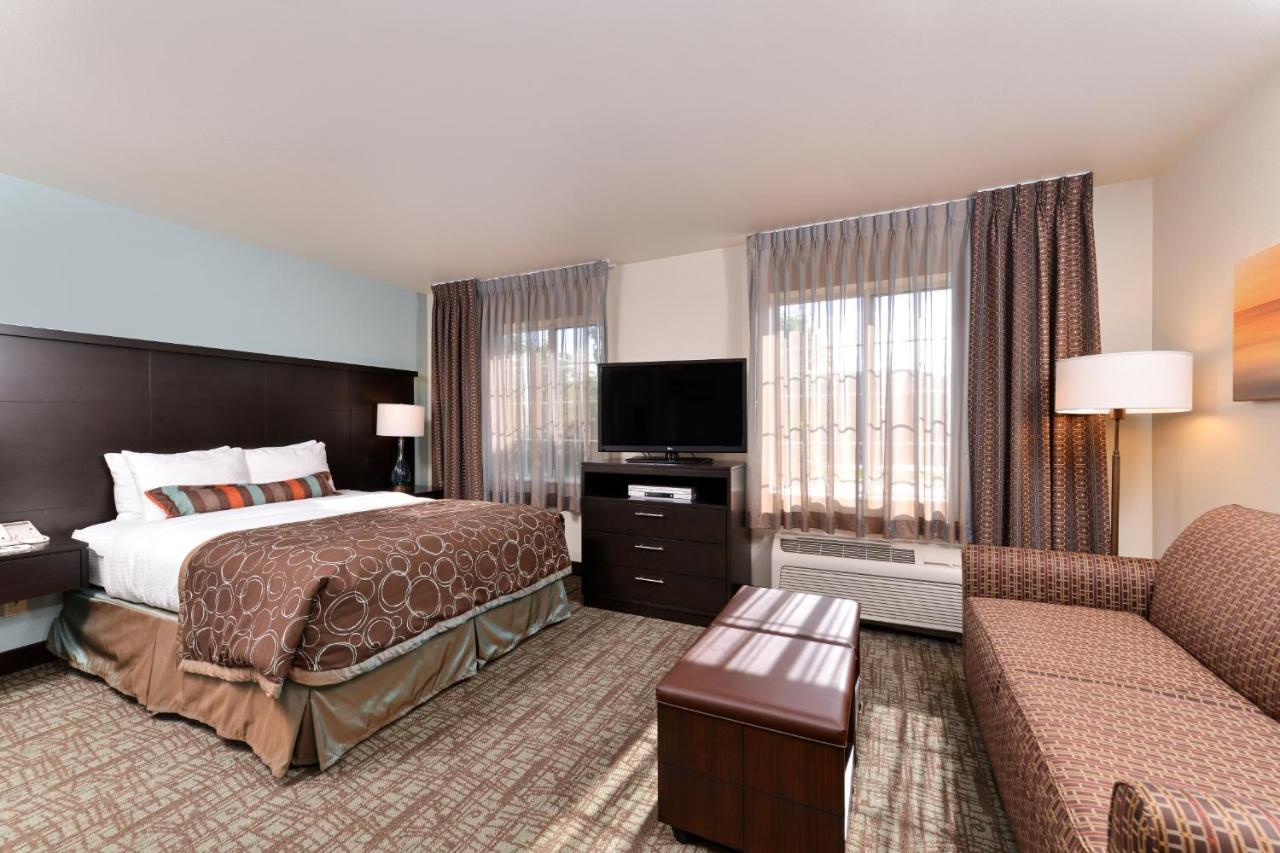 Queen Studio Suite