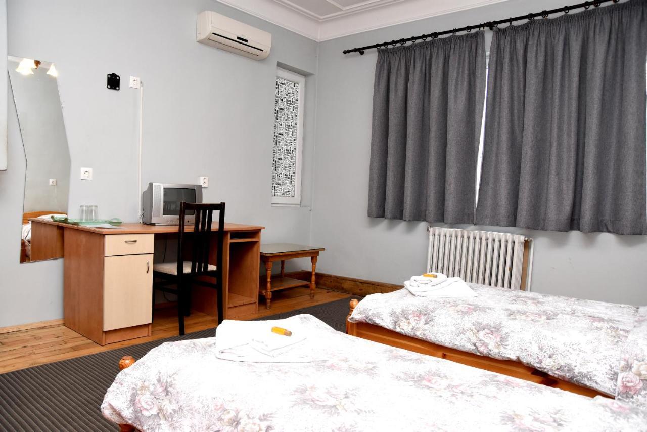 Deluxe Double Room Private Bathroom