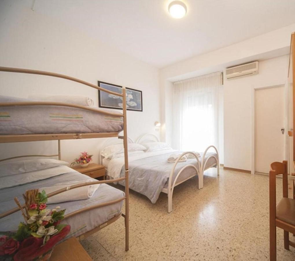 Economy Quadruple Room