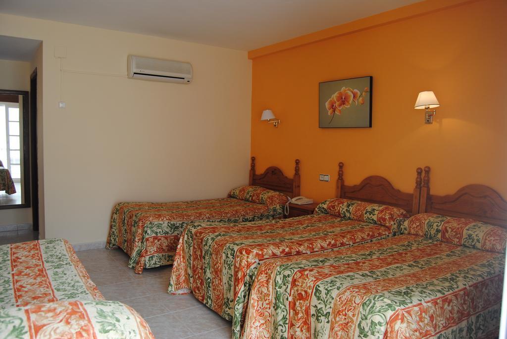 Standard Quadruple Room,109290426:JPEG