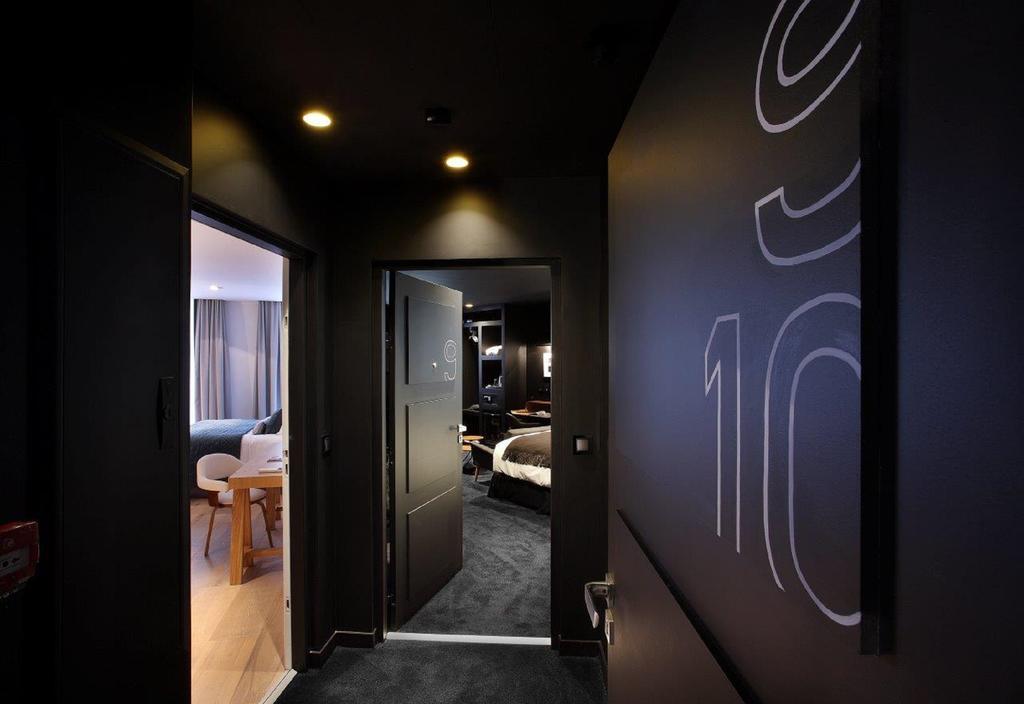 Two Connecting Suites,109645077:JPEG
