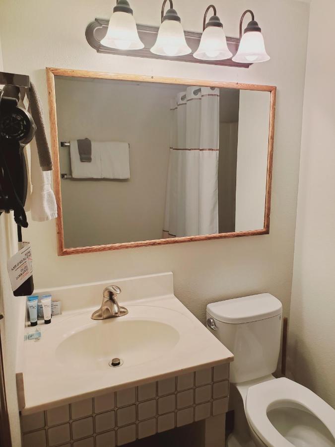Familly Suite Two Queen Beds Kitchennette