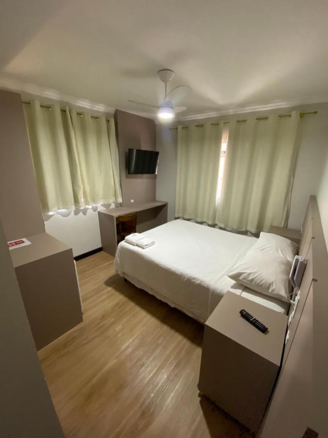 Quarto Deluxe com Cama de Casal ou 2 de Solteiro