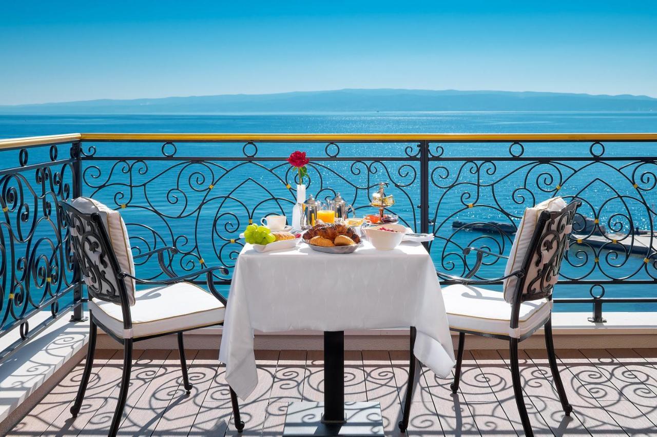 Luxury Suite Sea Front Outdoor Jacuzzi
