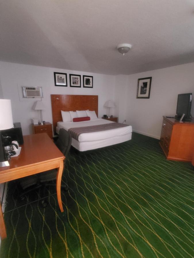 King Room with Lake View