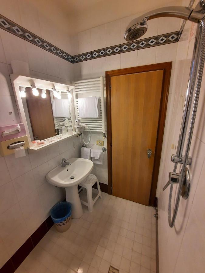 Economy Double or Twin Room Balcony Partial Sea View