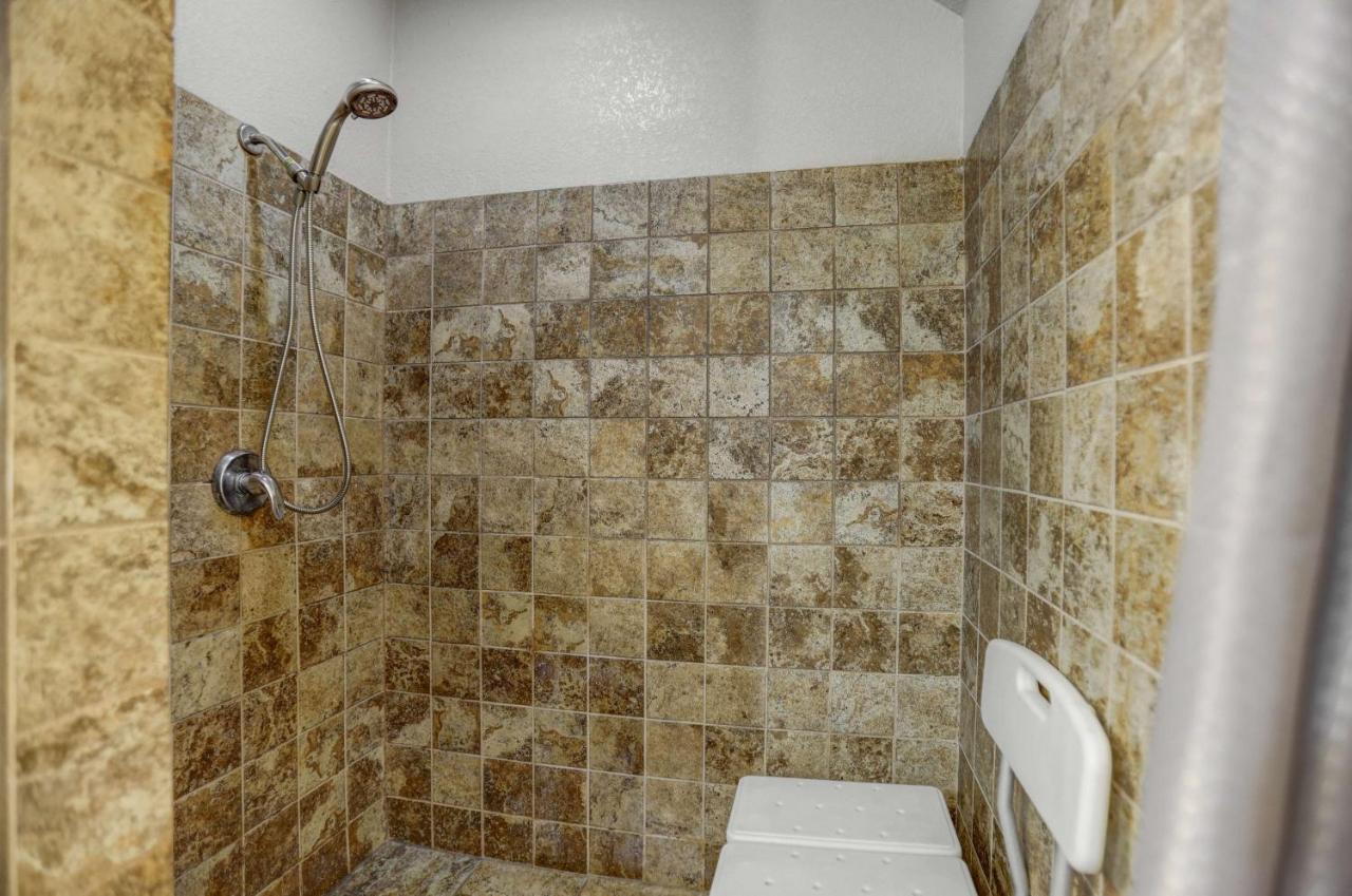 Queen Room Disability Access Roll Shower