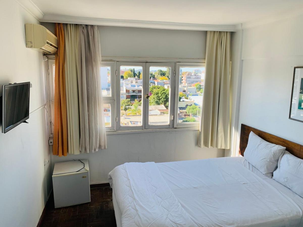 Quarto Standard com Cama de Casal ou 2 de Solteiro