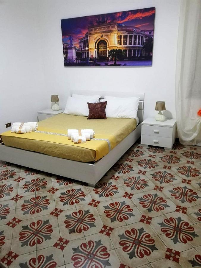 Double Room Private External Bathroom