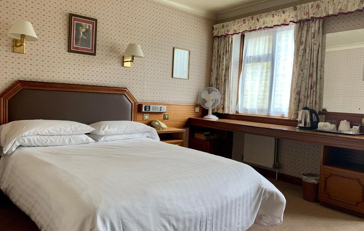 Double Room Private Bathroom
