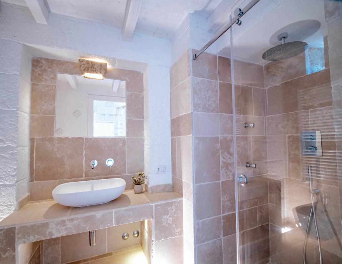 Queen Room Spa Bath