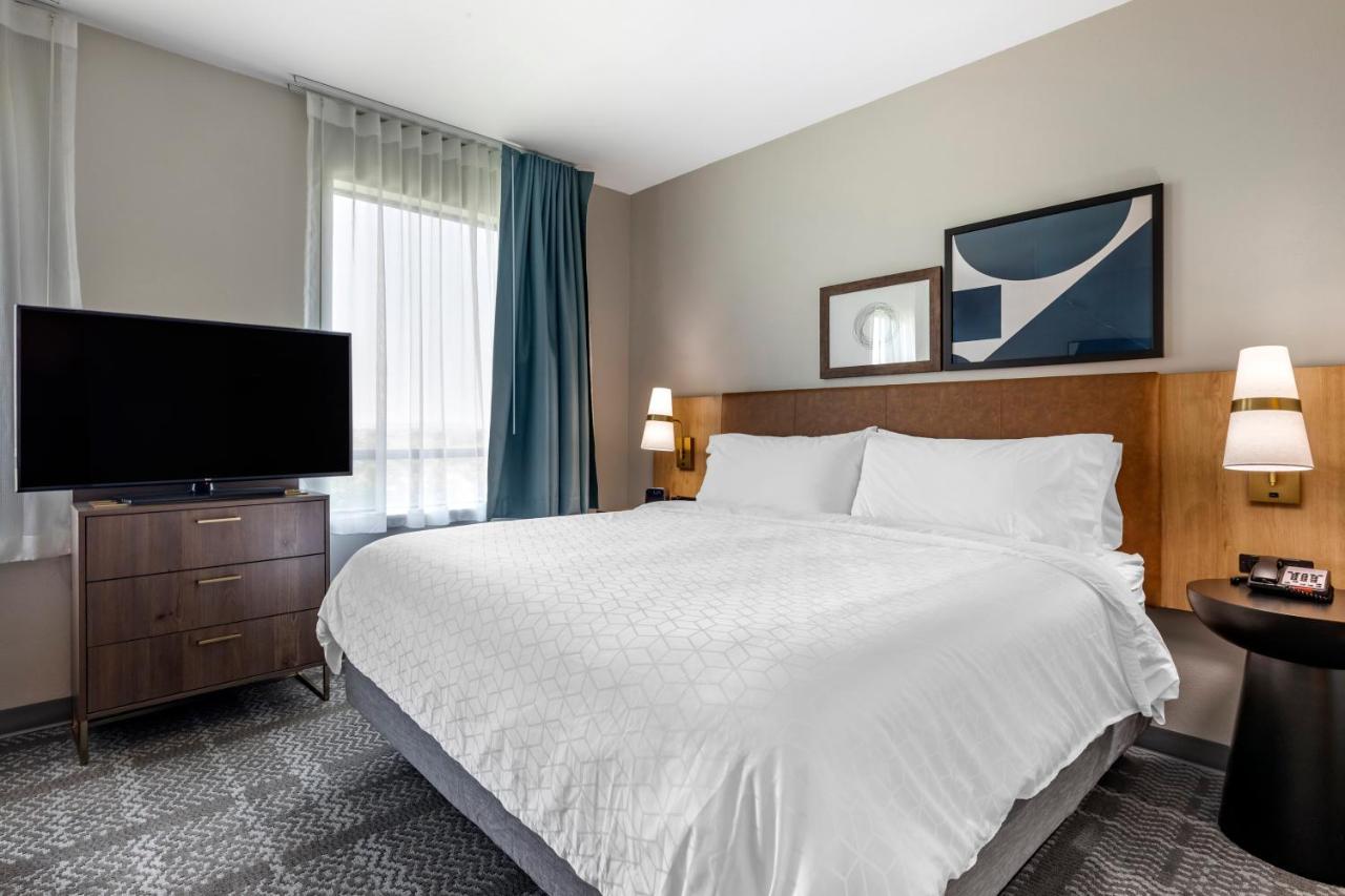 Studio Suite King Bed Non-Smoking