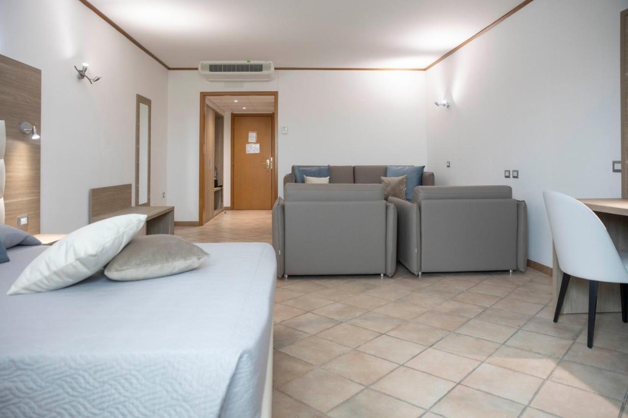 Deluxe Single Room