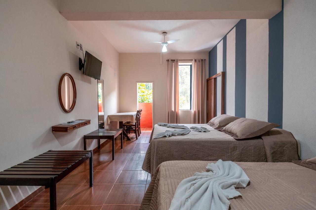 Quarto com Cama de Casal ou 2 de Solteiro e Vista da Montanha