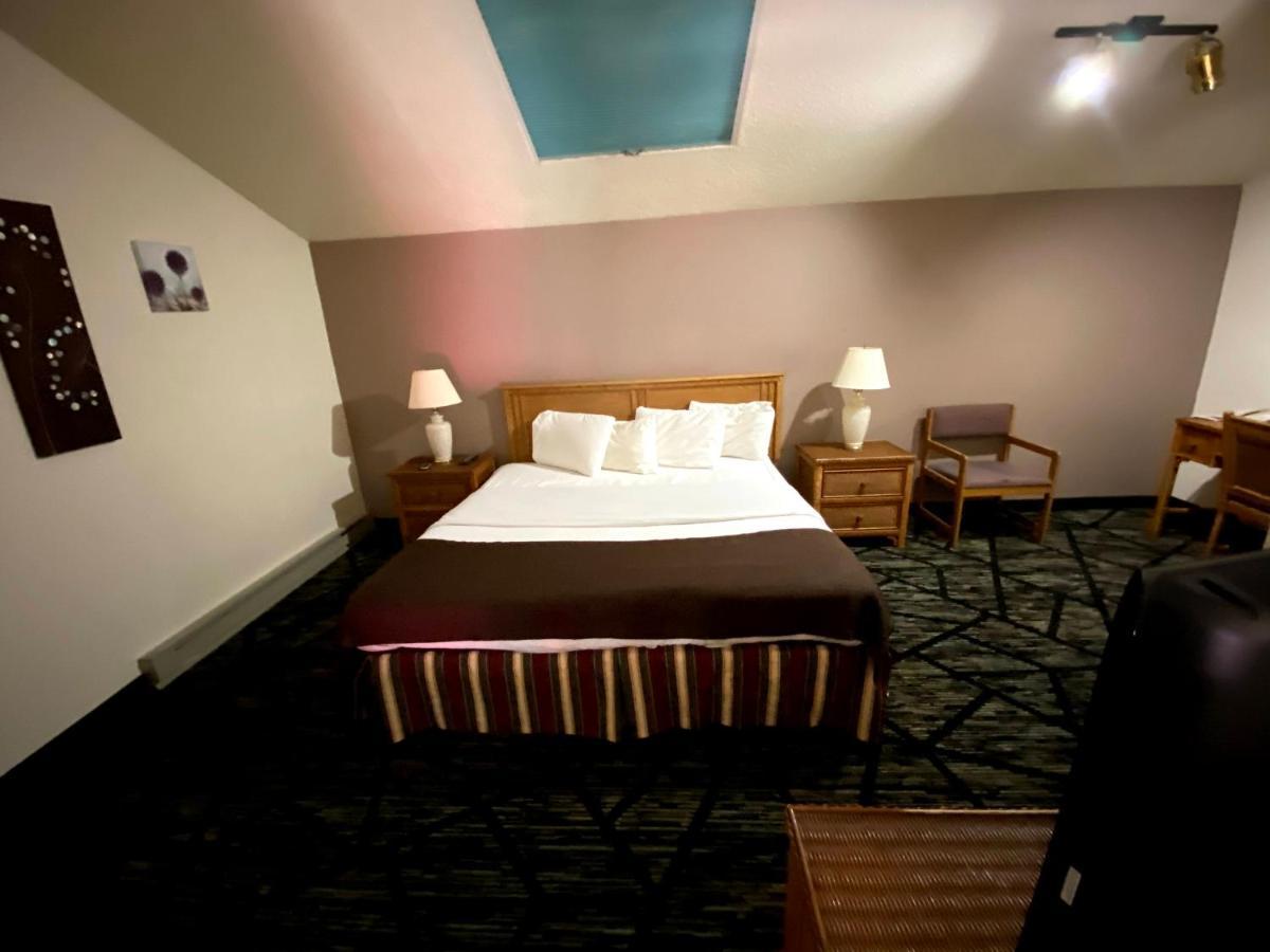 King Suite - Lofted