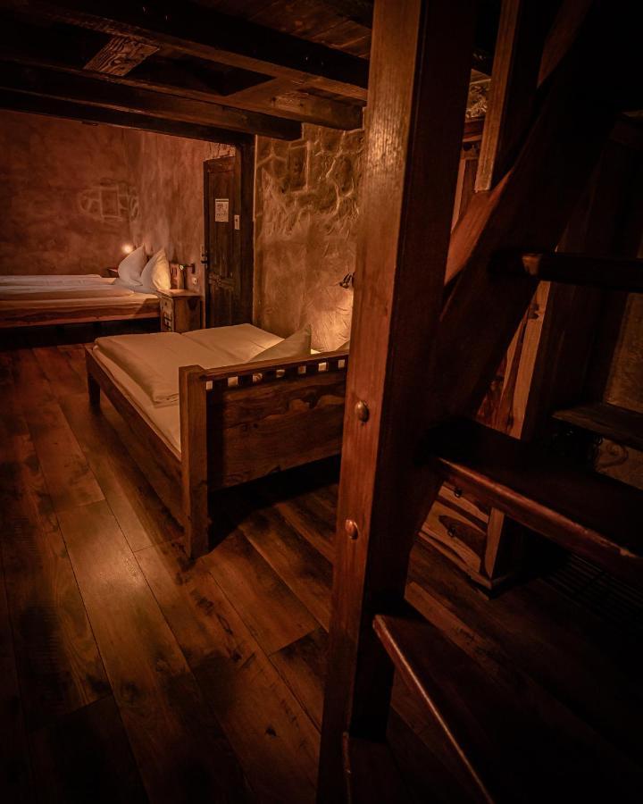 Familienzimmer mit Dusche