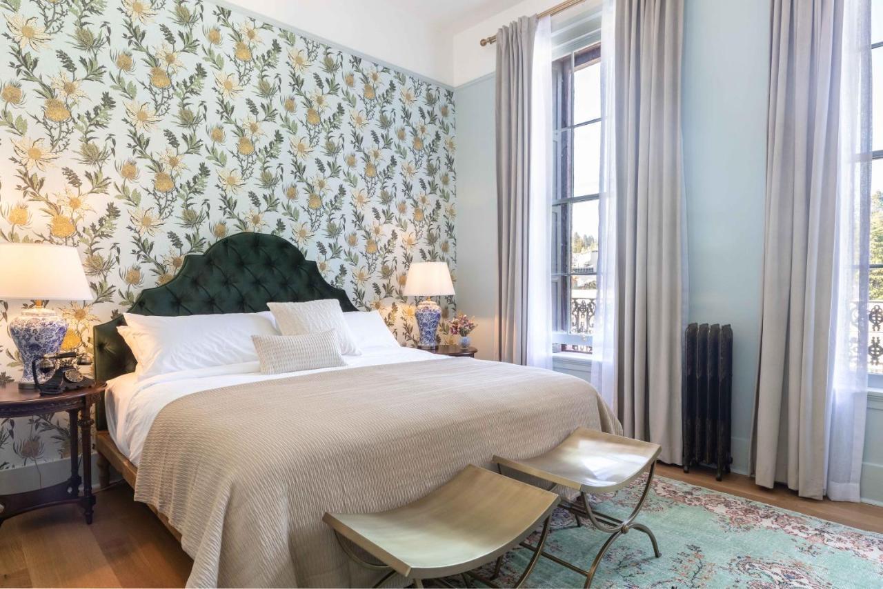 King Room,1113276897:JPEG