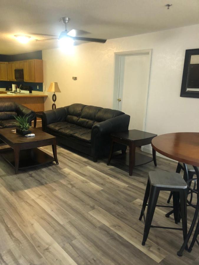 Premier Queen Suite - Non-Smoking