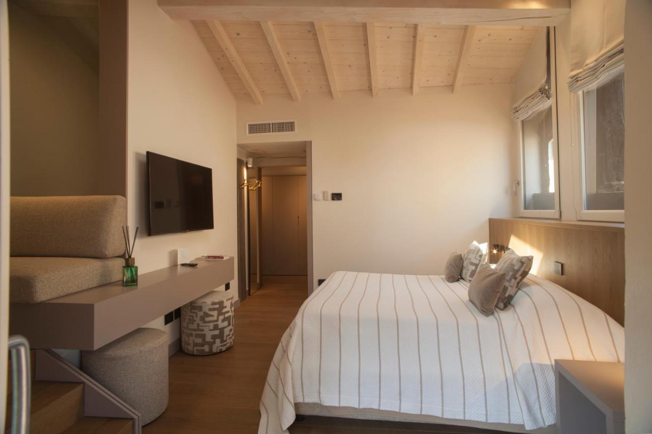 Deluxe Double Room Balcony