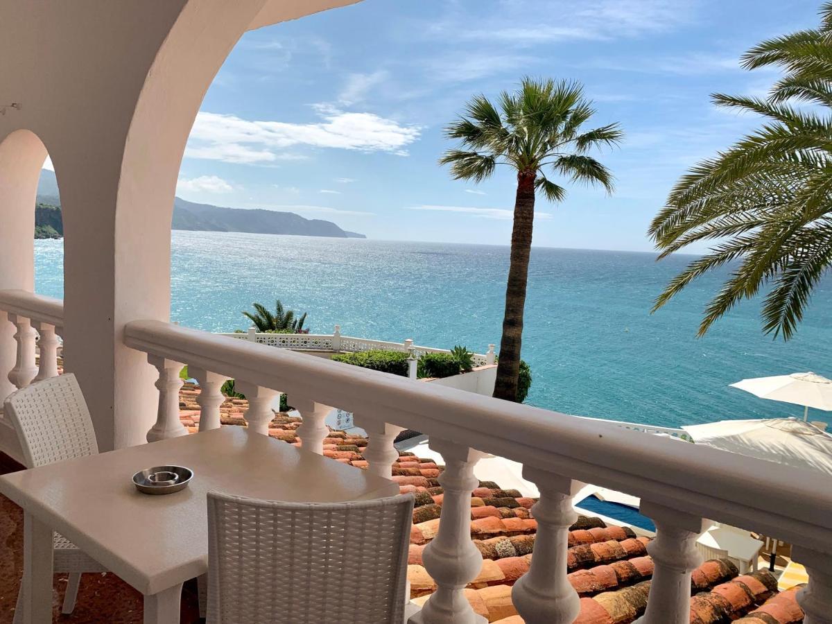 Habitación Doble con balcón y vistas al mar