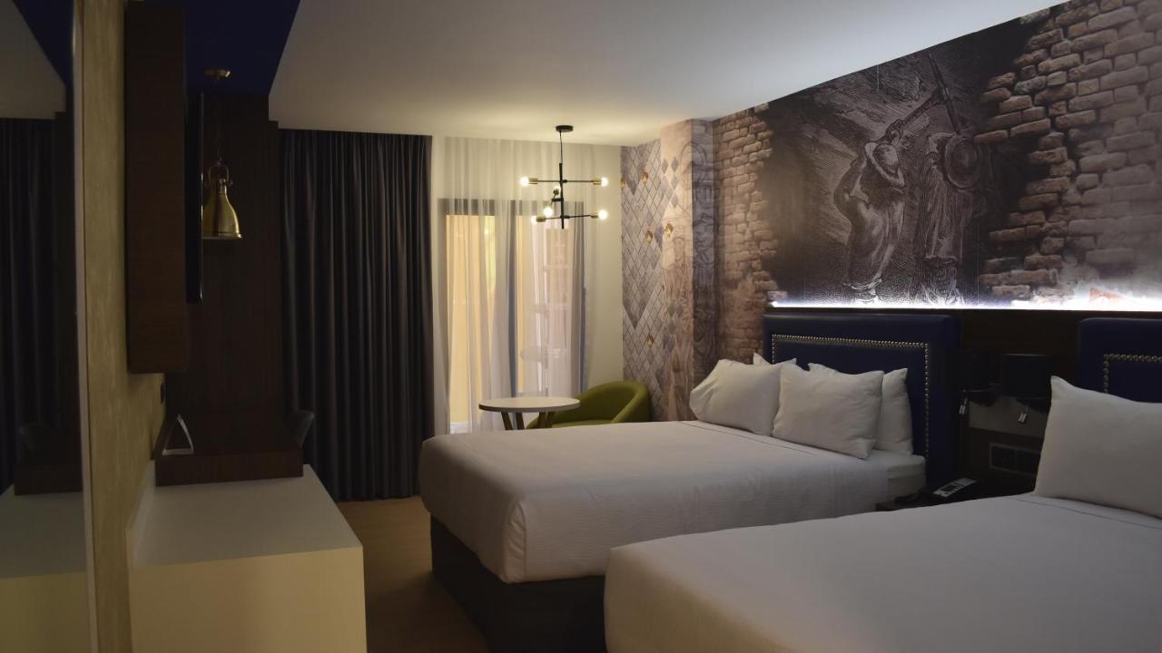 Standard Room Two Queen Beds