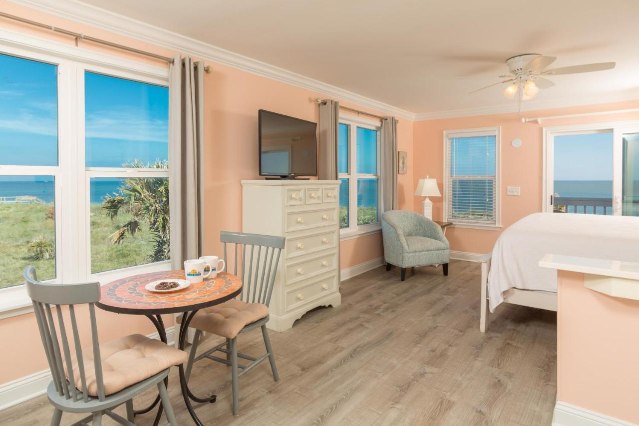Corner Studio Ocean Front King
