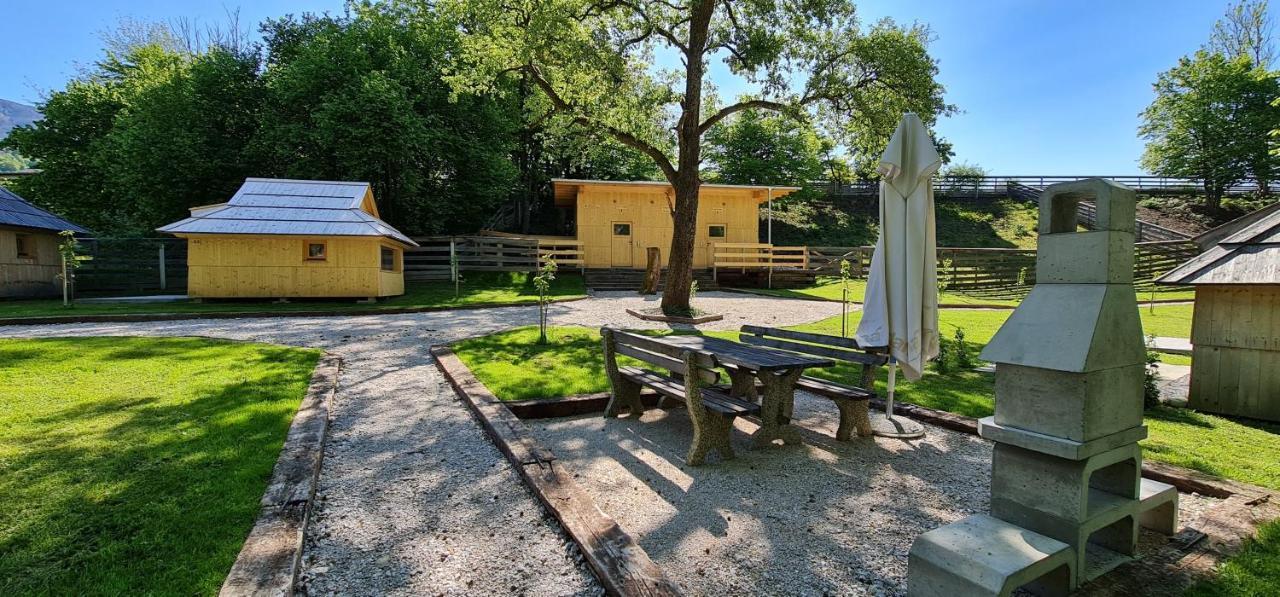 Glamping Hut
