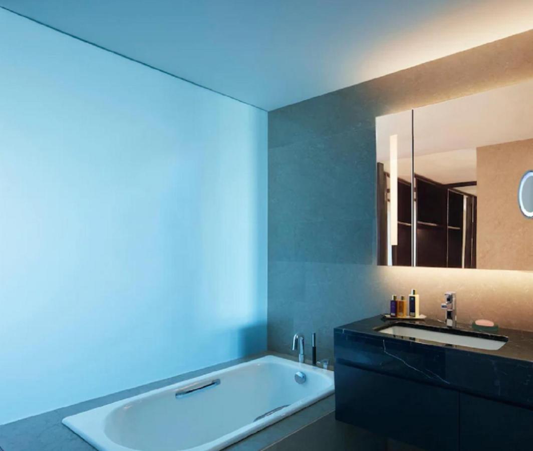 Deluxe Twin Room with Mountain View
