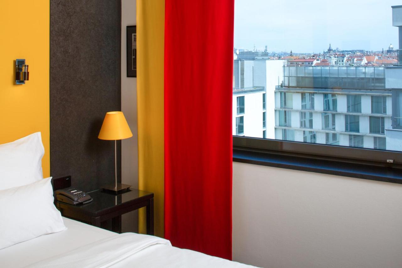 Executive Double or Twin Room Garden View Access to Executive Lounge