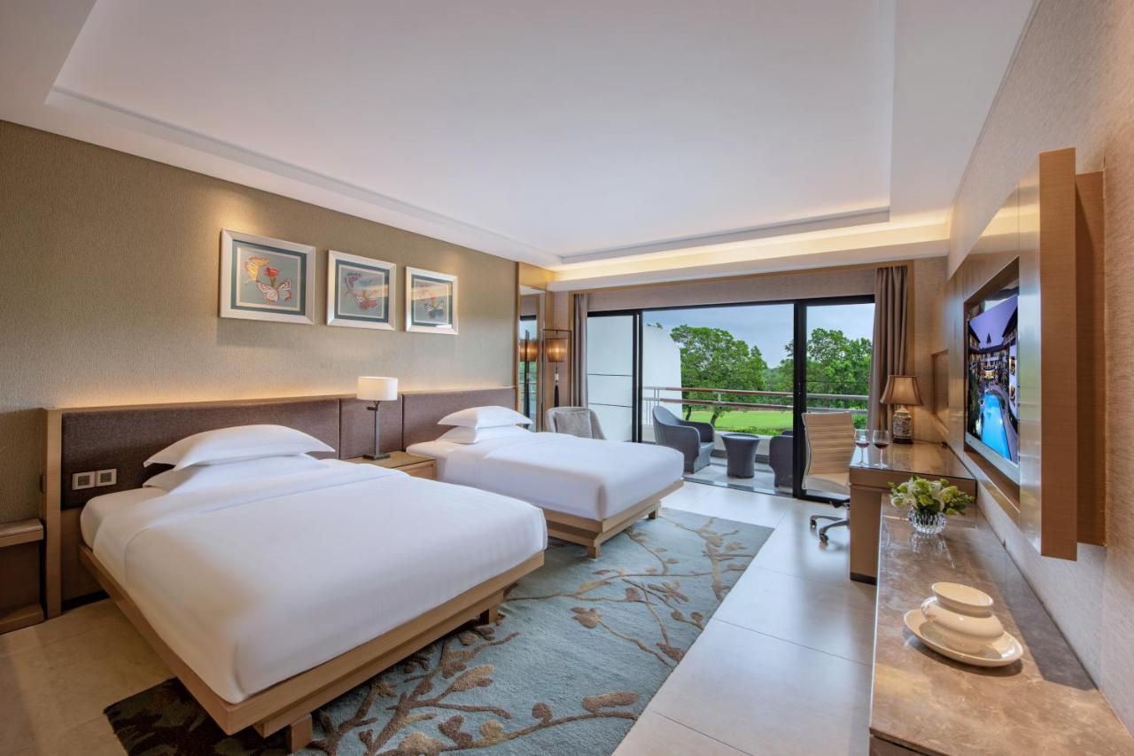 Grande Executive Twin Room