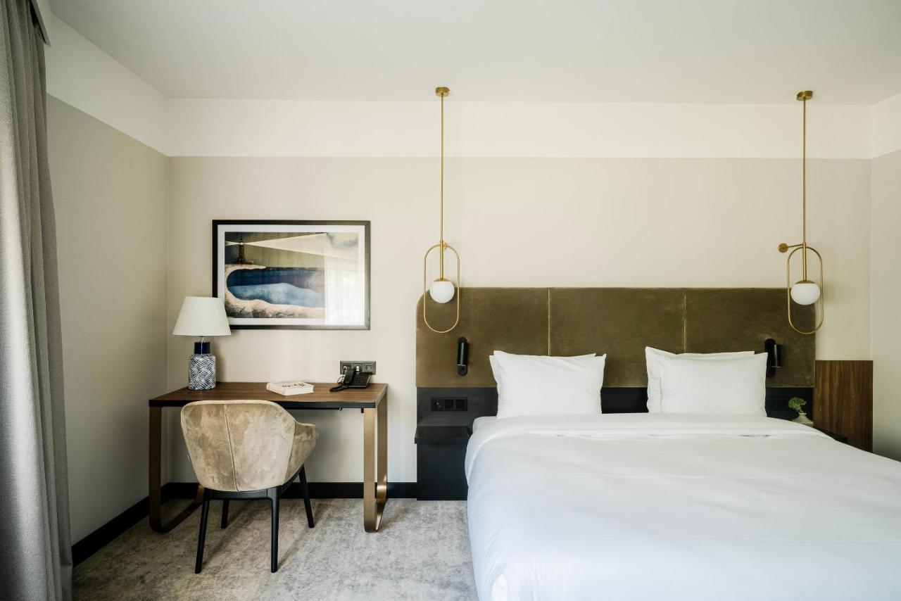 Standard Queen Room with Balcony