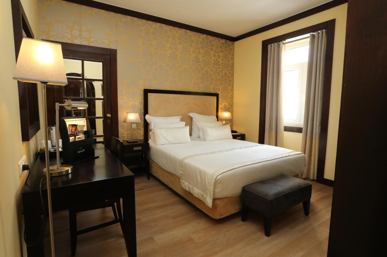 Double Room,1587493261:JPEG