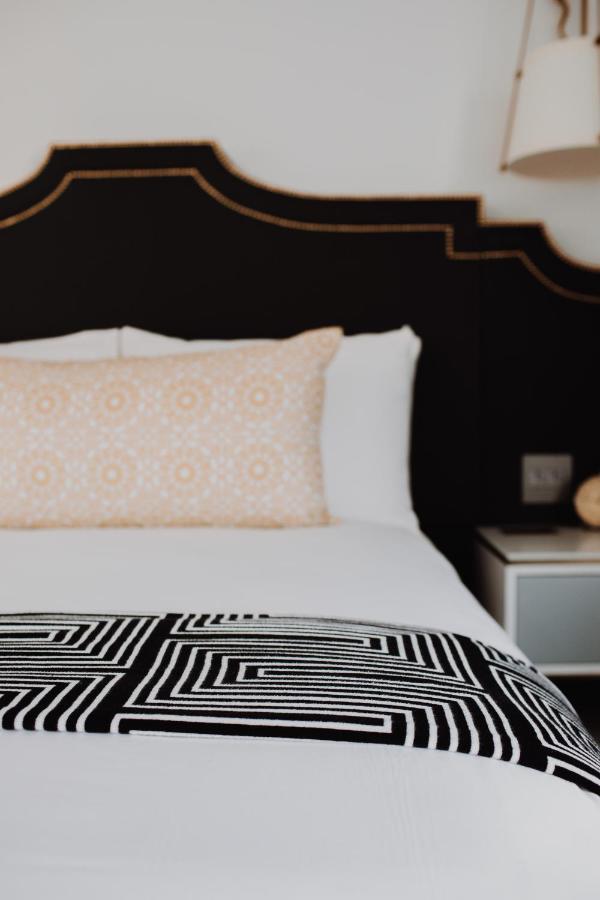 Superior King Room Accessible